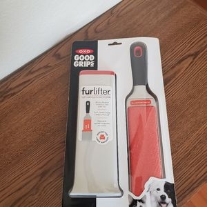 Good Grips Fur Lifter